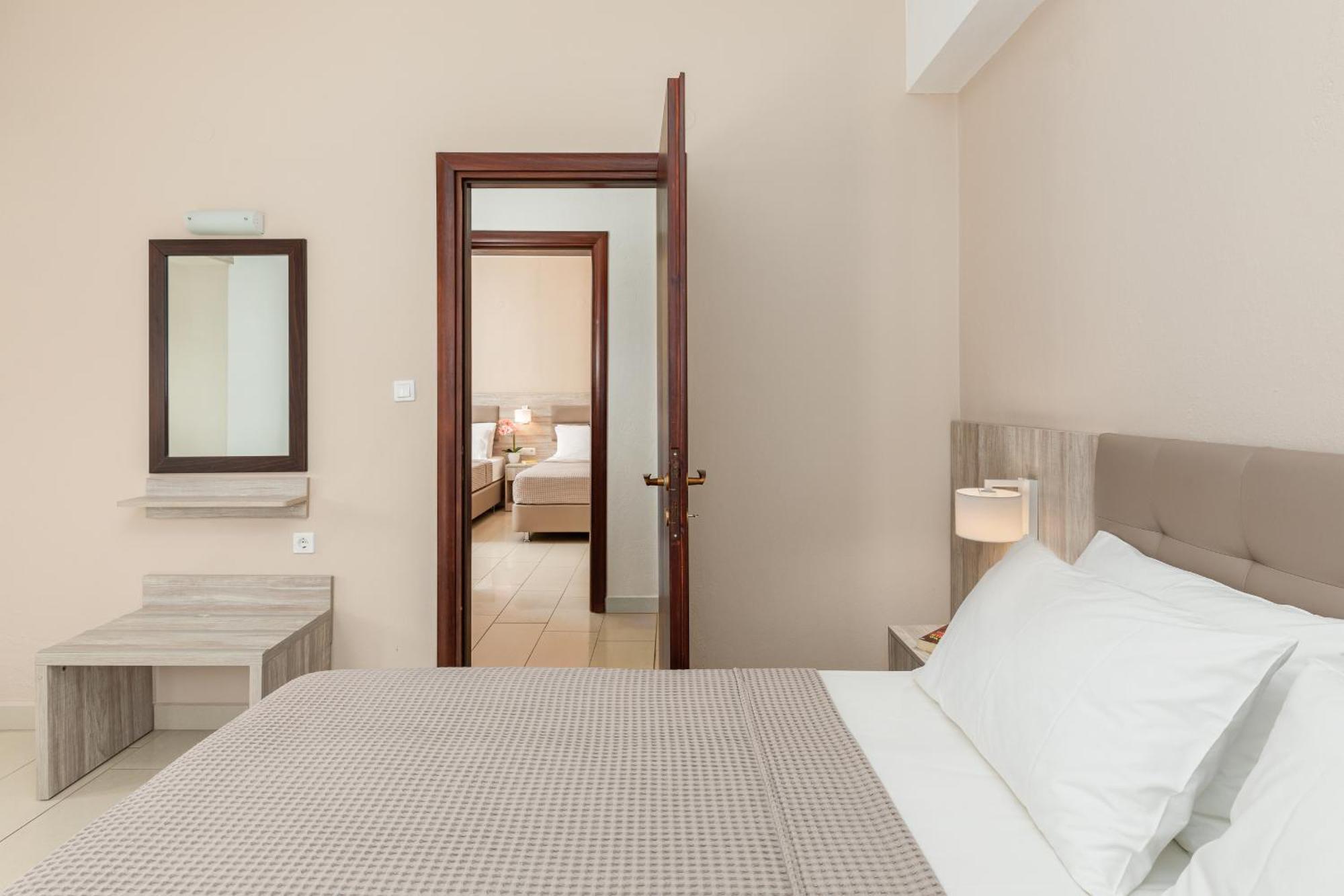 Hotel Grekas 네오이포로이 외부 사진