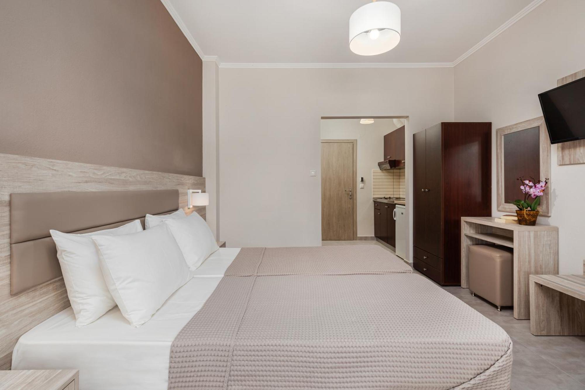 Hotel Grekas 네오이포로이 외부 사진