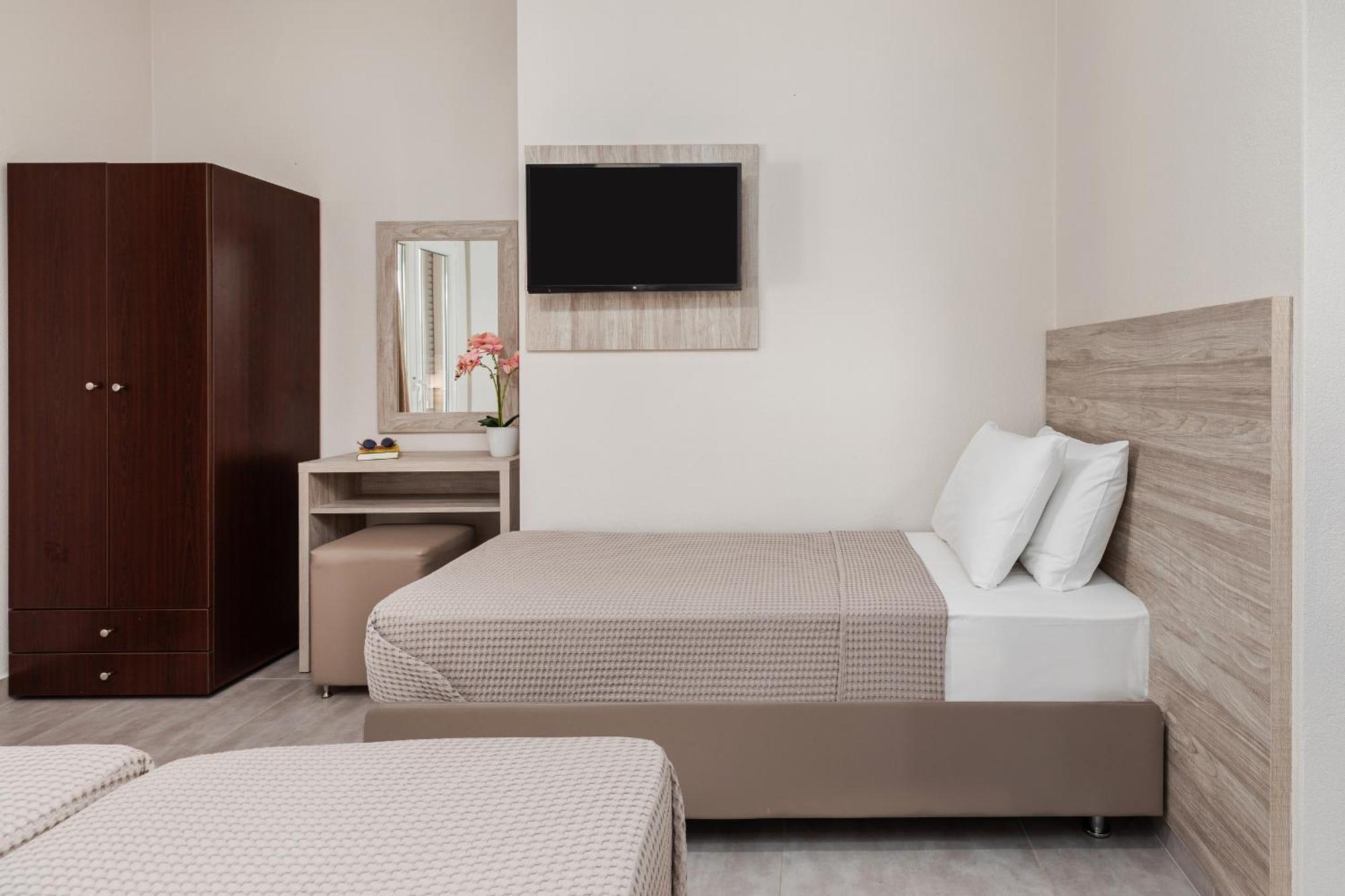 Hotel Grekas 네오이포로이 외부 사진