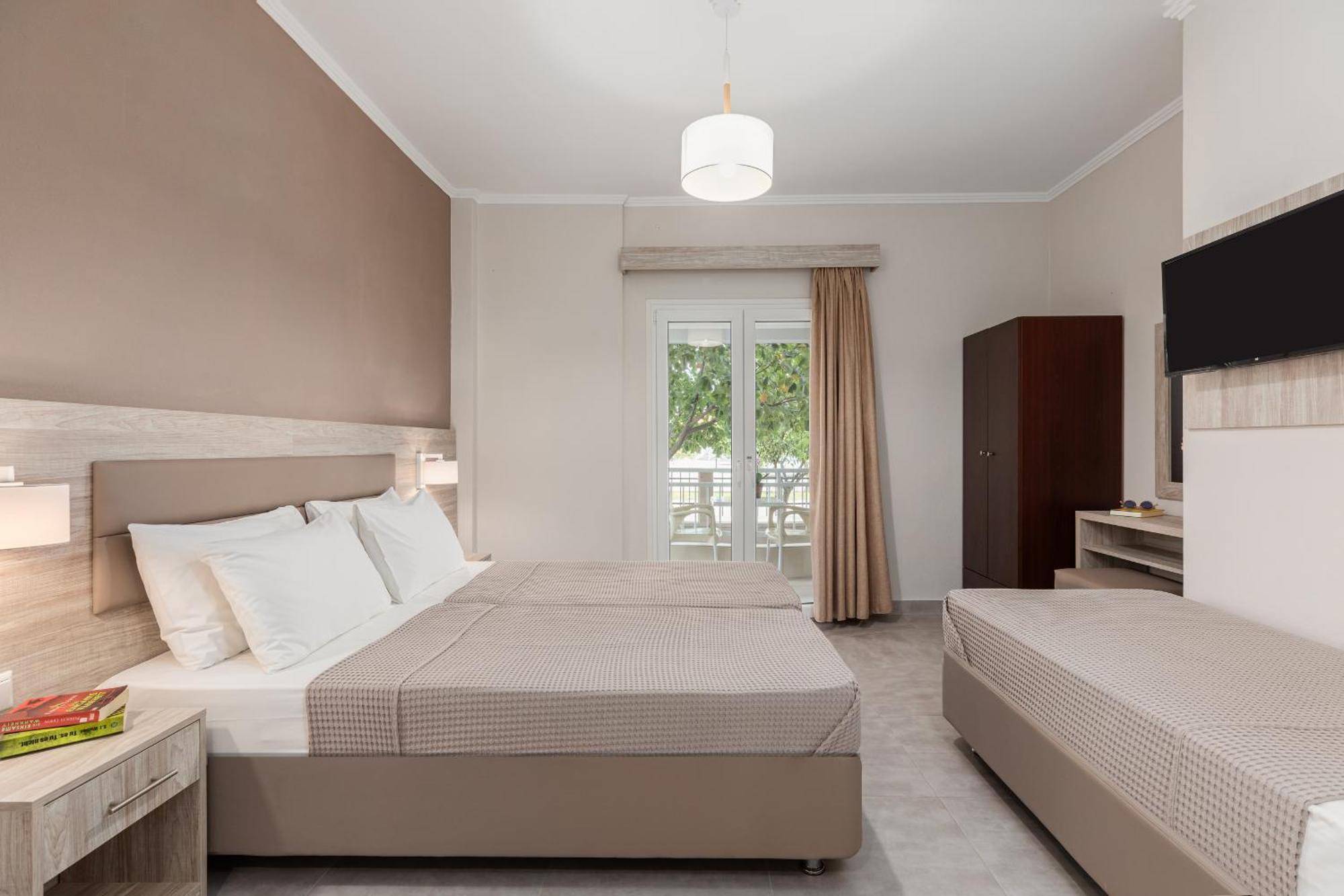 Hotel Grekas 네오이포로이 외부 사진
