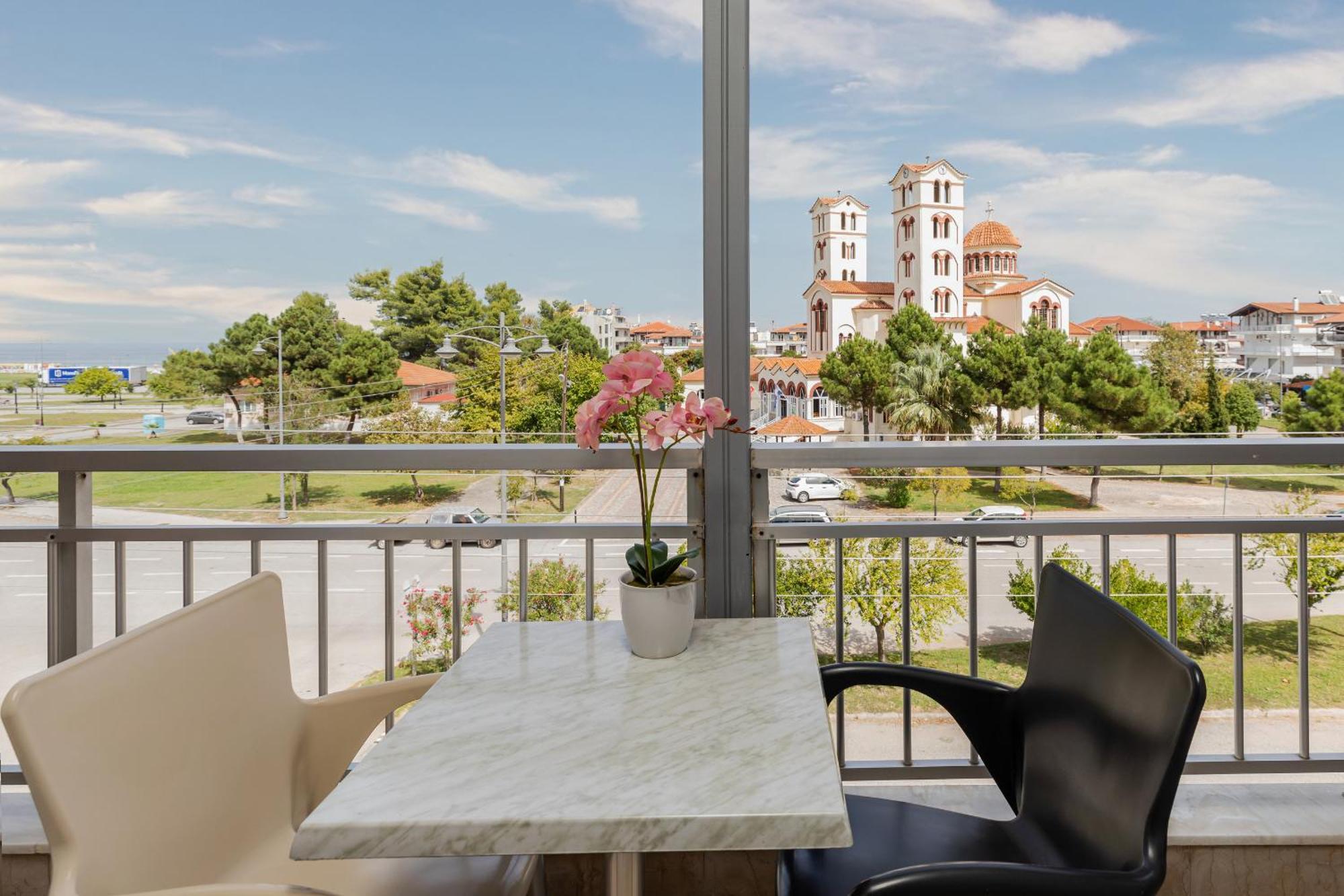 Hotel Grekas 네오이포로이 외부 사진
